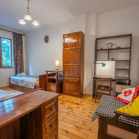 Cozy 1 Bedroom
