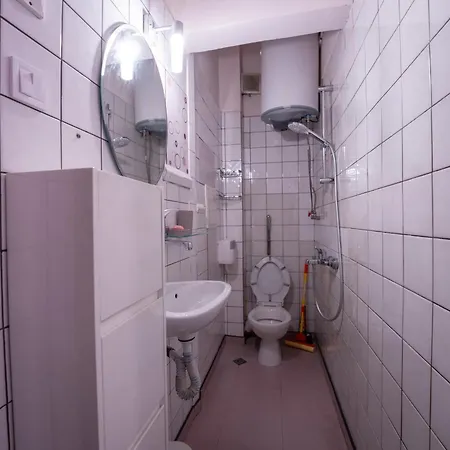 Cozy 1 Bedroom *
