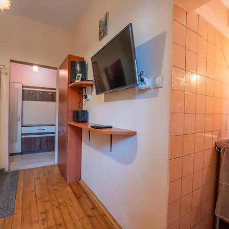 Cozy 1 Bedroom Apartman