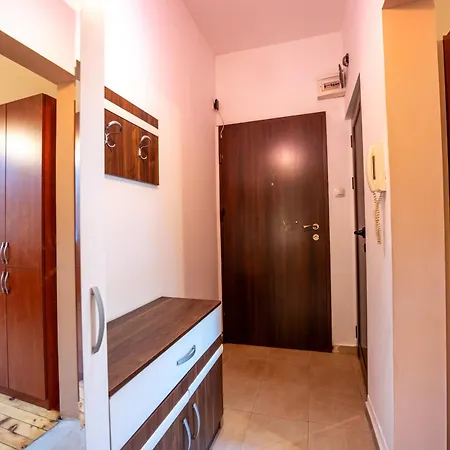 Cozy 1 Bedroom Apartman